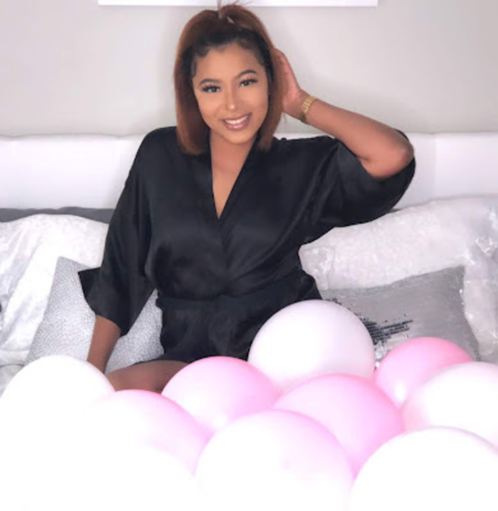 Meet your Posher, Tia